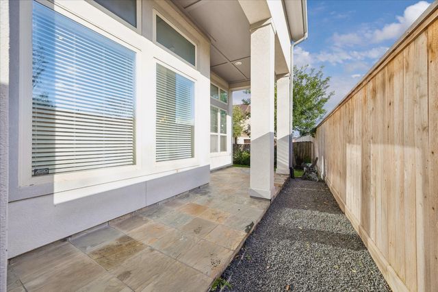 1607 Pinot Circle, Houston, TX 77055