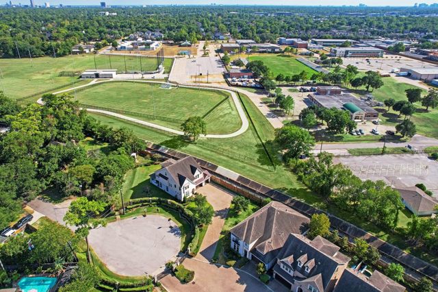 1607 Pinot Circle, Houston, TX 77055