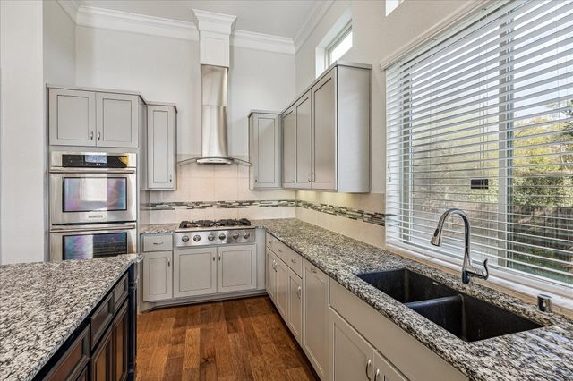 1607 Pinot Circle, Houston, TX 77055