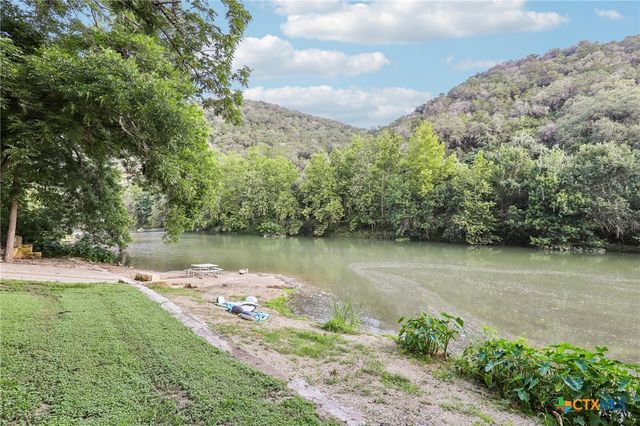 198 River Villas Court, New Braunfels, TX 78132