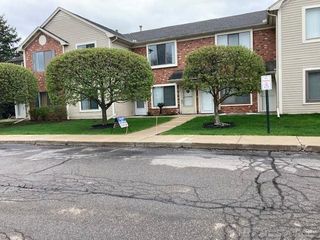 30783 Hidden Pines Lane, Roseville, MI 48066