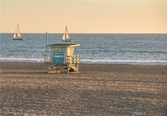 3407 Ocean Front Walk B, Los Angeles, CA 90292
