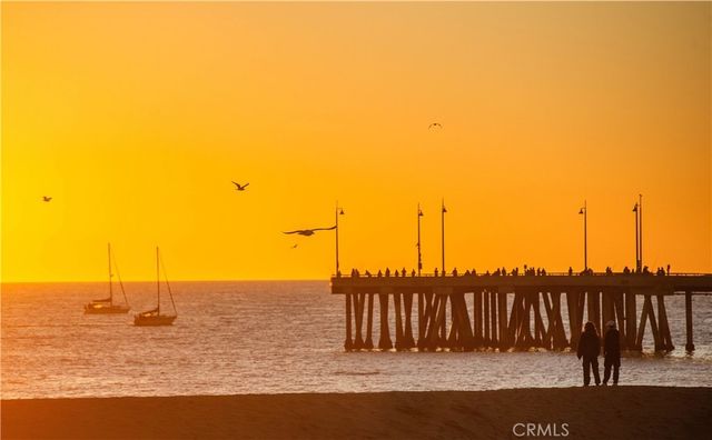 3407 Ocean Front Walk B, Los Angeles, CA 90292