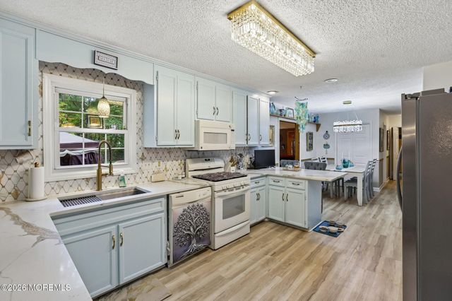 719 Maxim Drive, Forked River, NJ 08731