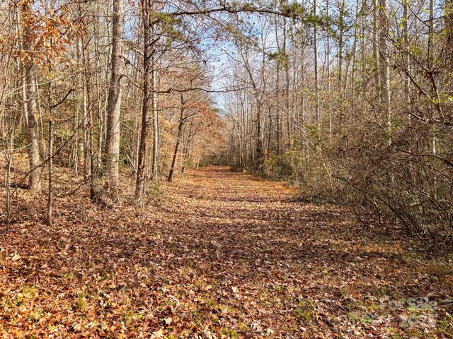 1356 39th Street SW, Hickory, NC 28602