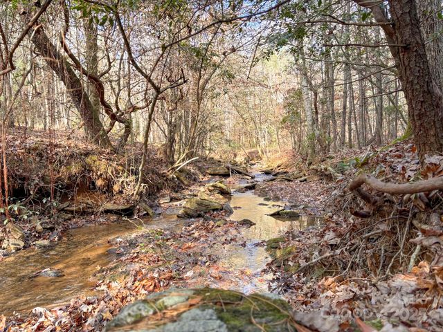 1356 39th Street SW, Hickory, NC 28602