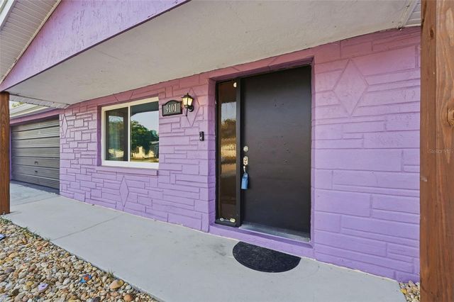 9101 HUNT CLUB LANE, Port Richey, FL 34668