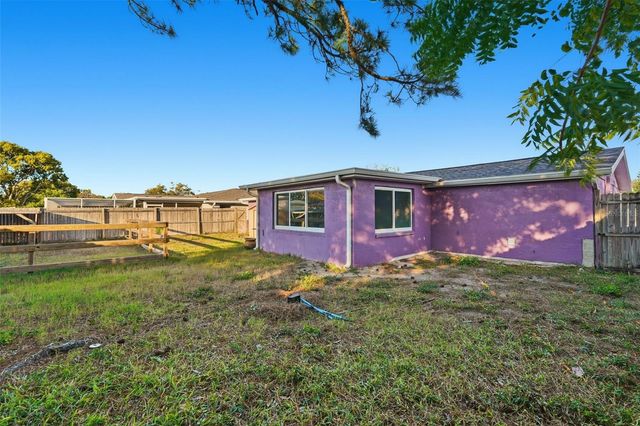 9101 HUNT CLUB LANE, Port Richey, FL 34668