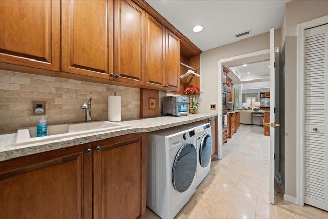 3926 SAYWOOD COURT, Palm Harbor, FL 34685