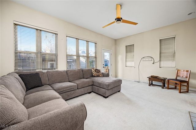 2122 W 6th Street, Cleveland, OH 44113