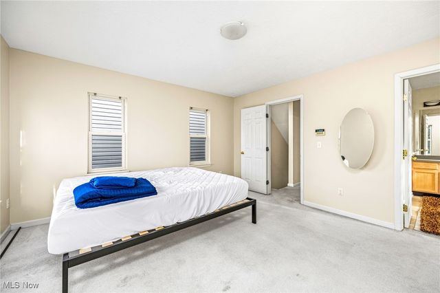 2122 W 6th Street, Cleveland, OH 44113