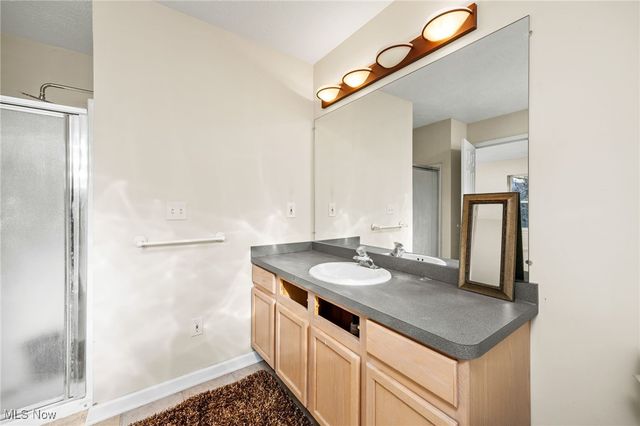 2122 W 6th Street, Cleveland, OH 44113