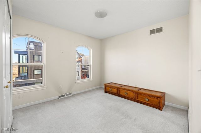 2122 W 6th Street, Cleveland, OH 44113