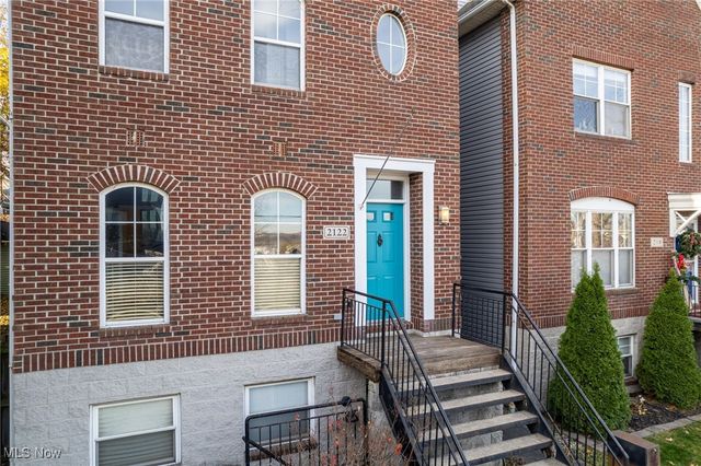 2122 W 6th Street, Cleveland, OH 44113