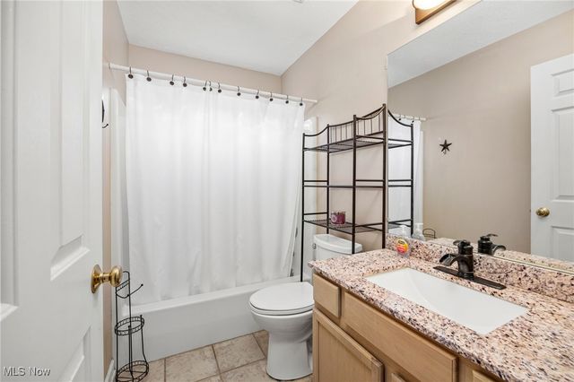 2122 W 6th Street, Cleveland, OH 44113