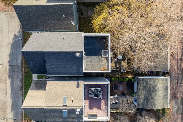 2122 W 6th Street, Cleveland, OH 44113