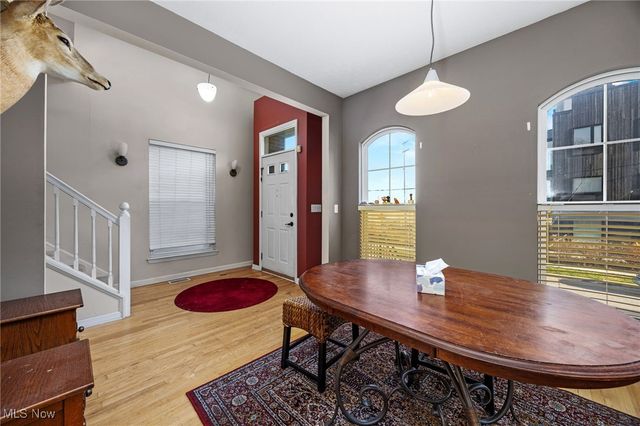 2122 W 6th Street, Cleveland, OH 44113