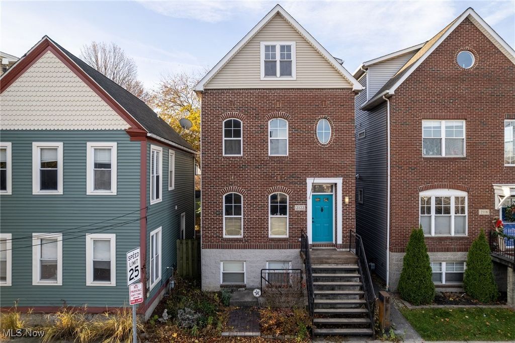2122 W 6th Street, Cleveland, OH 44113