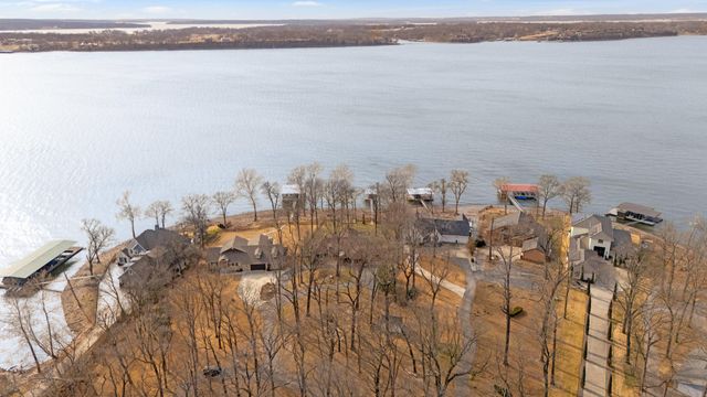 29573 S 585 Court, Grove, OK 74344