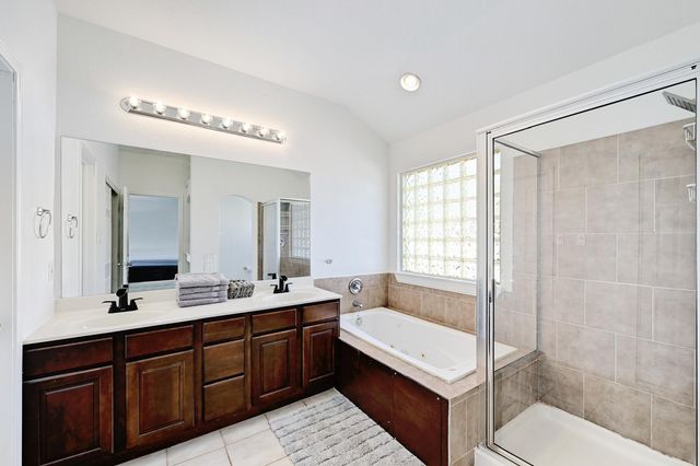 21006 Greenpark DR, Lago Vista, TX 78645