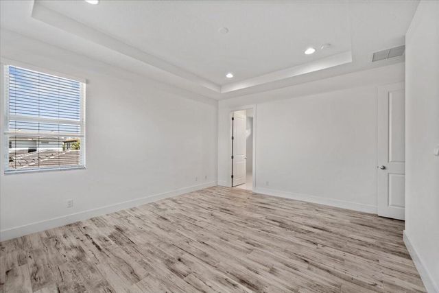 8059 Hobbes Way, Palm Beach Gardens, FL 33418