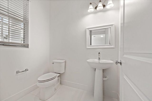 8059 Hobbes Way, Palm Beach Gardens, FL 33418