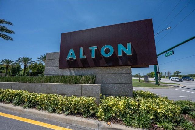 8059 Hobbes Way, Palm Beach Gardens, FL 33418