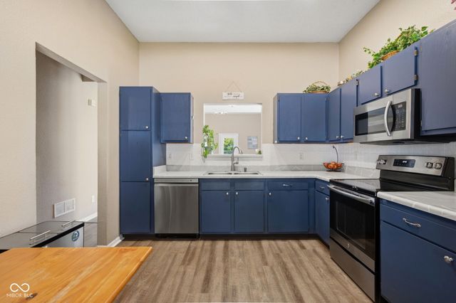 1425 Green Spring Way, Greenwood, IN 46143