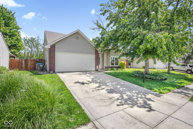 1425 Green Spring Way, Greenwood, IN 46143