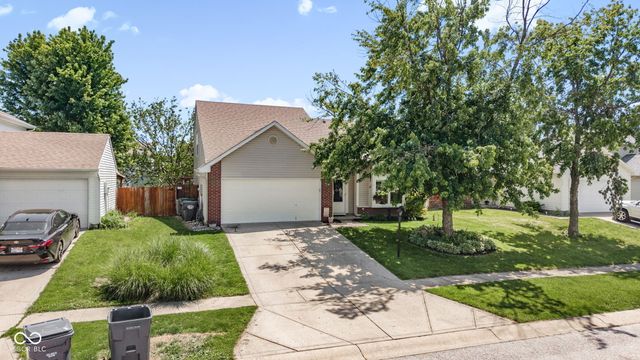 1425 Green Spring Way, Greenwood, IN 46143