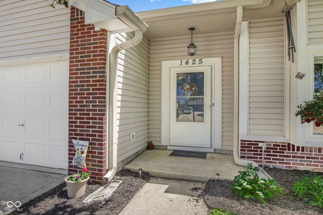 1425 Green Spring Way, Greenwood, IN 46143
