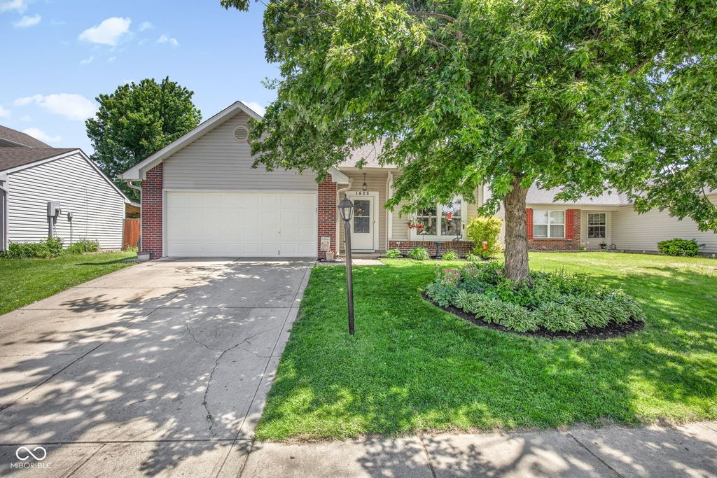1425 Green Spring Way, Greenwood, IN 46143