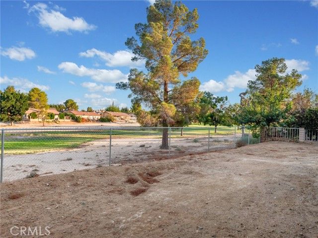 13835 Burning Tree Drive, Victorville, CA 92395