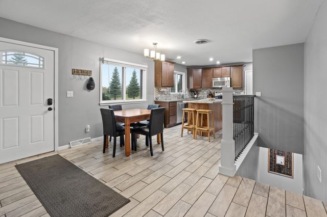 1902 24th Avenue S, Moorhead, MN 56560