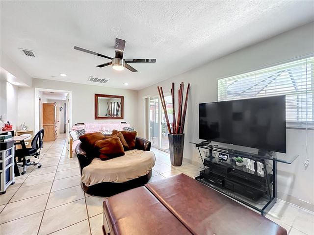 197 TULIP WAY, Kissimmee, FL 34743