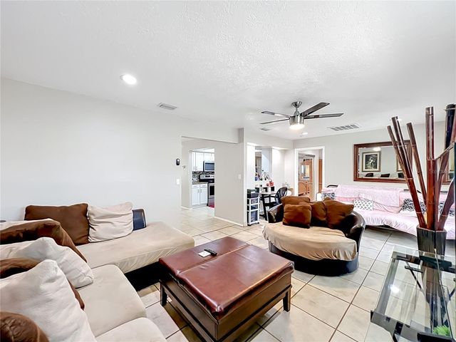 197 TULIP WAY, Kissimmee, FL 34743
