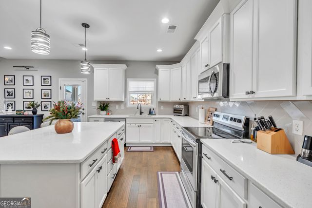 24 Willow Moss Way, Kathleen, GA 31047