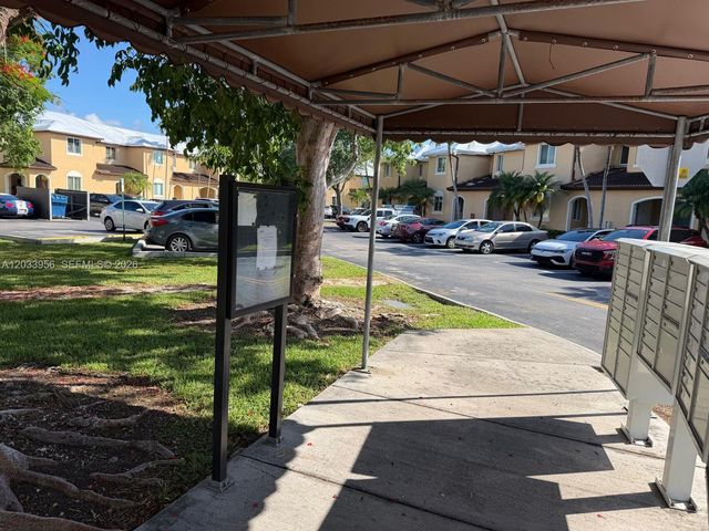 12050 SW 268th St 7, Homestead, FL 33032