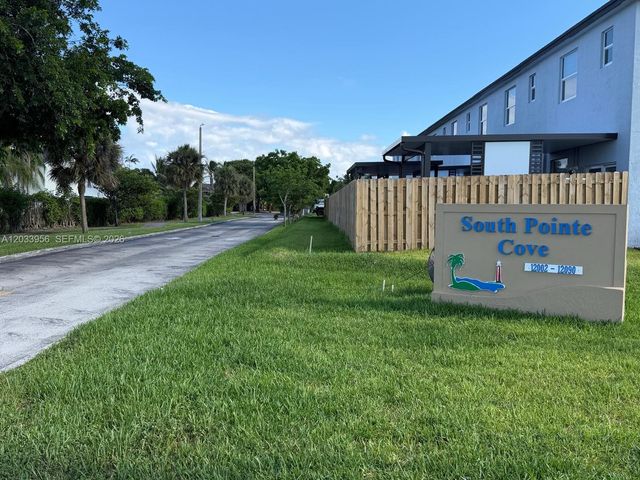 12050 SW 268th St 7, Homestead, FL 33032