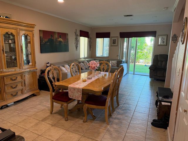 12050 SW 268th St 7, Homestead, FL 33032