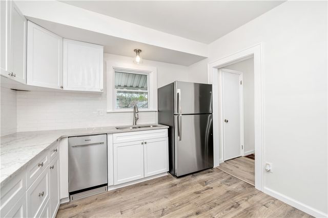 29 Edgeland Street, Rochester, NY 14609