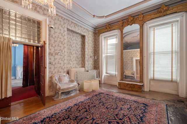 93 Ten Broeck Street, Albany, NY 12210