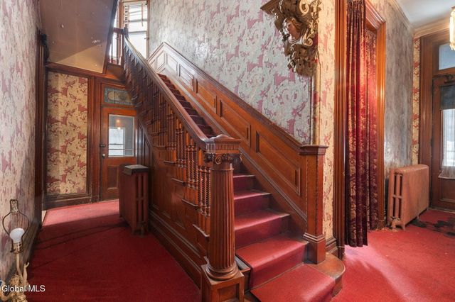 93 Ten Broeck Street, Albany, NY 12210