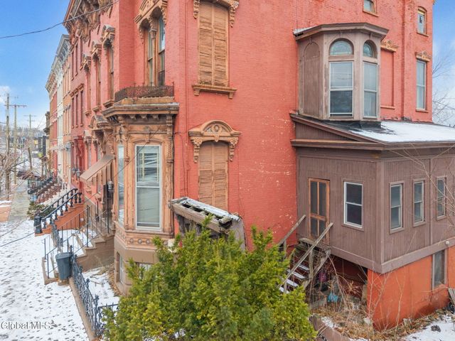 93 Ten Broeck Street, Albany, NY 12210