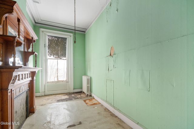 93 Ten Broeck Street, Albany, NY 12210