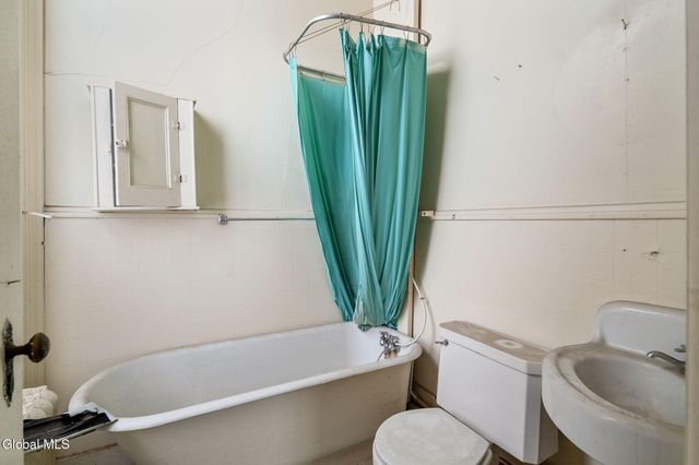 93 Ten Broeck Street, Albany, NY 12210