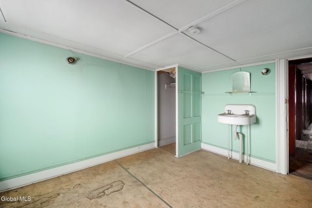 93 Ten Broeck Street, Albany, NY 12210