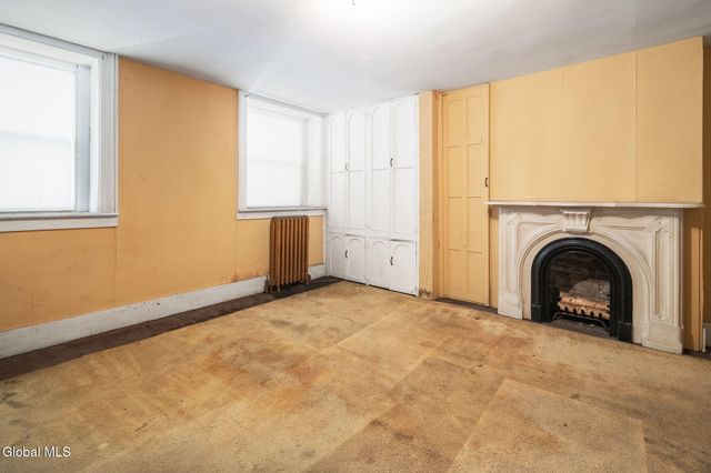 93 Ten Broeck Street, Albany, NY 12210