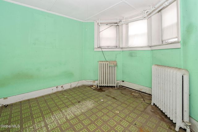 93 Ten Broeck Street, Albany, NY 12210