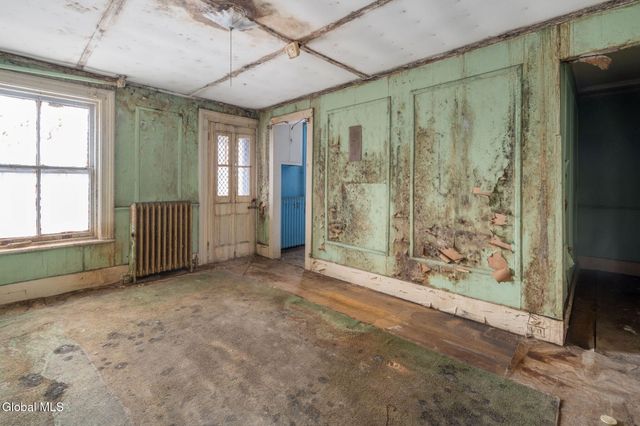 93 Ten Broeck Street, Albany, NY 12210